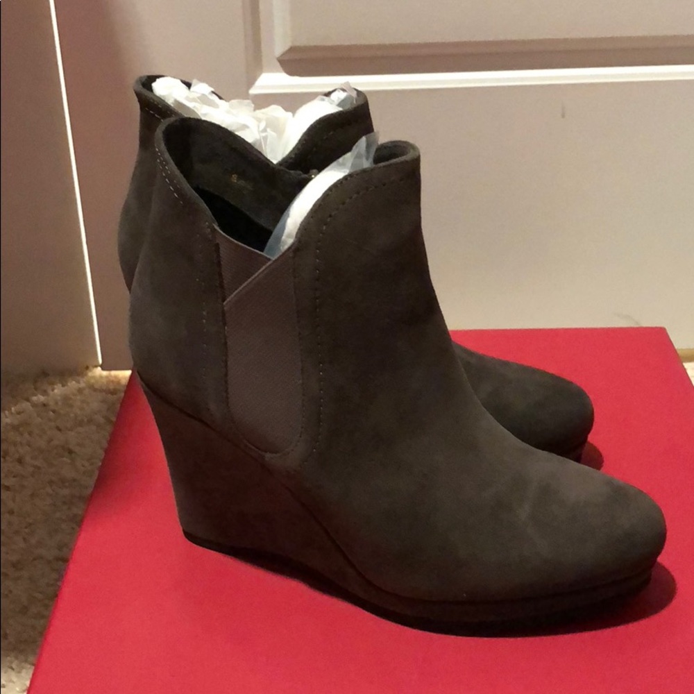Vaneli wedge ankle booties